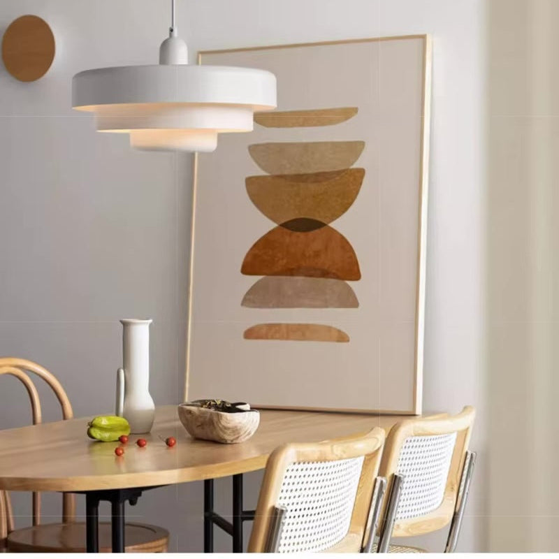 Suspension design nordique moderne