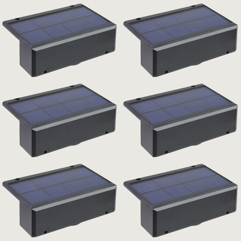 SolarGuard - Lampe solaire d'extérieur durable et moderne