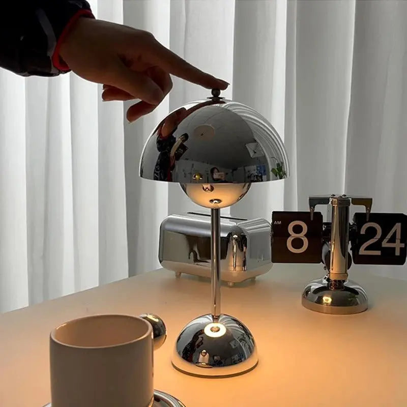 LumiSeta - Lampe LED champignon portable et à intensité variable